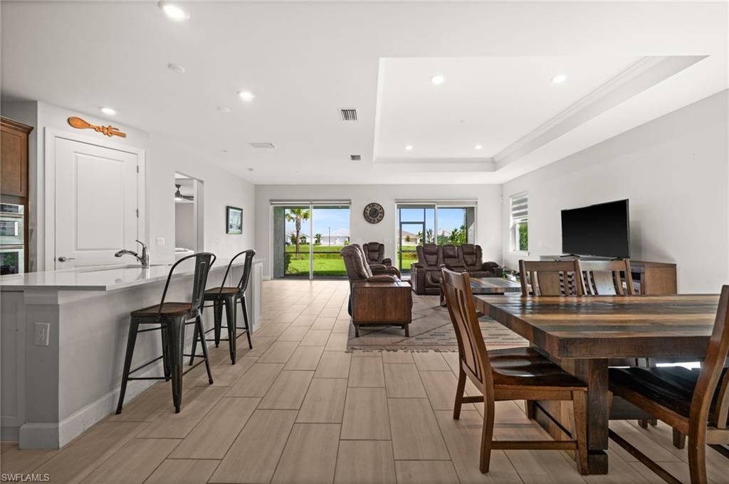 EDGEWATER - Residential