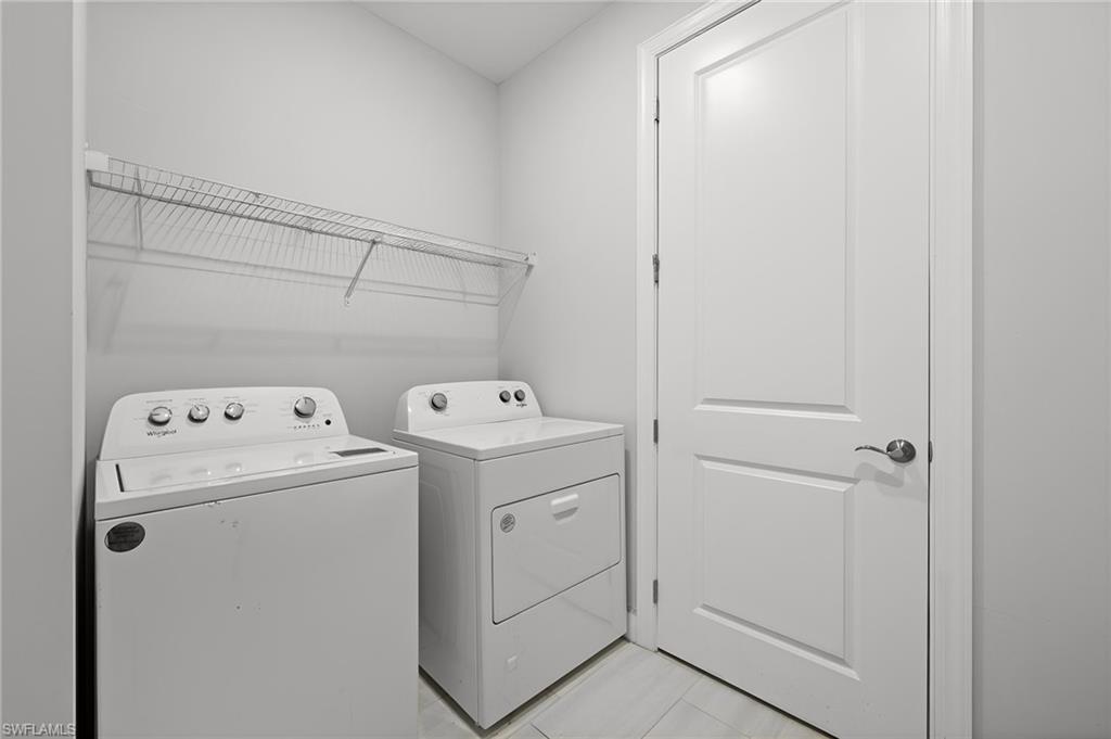 EDGEWATER - Residential