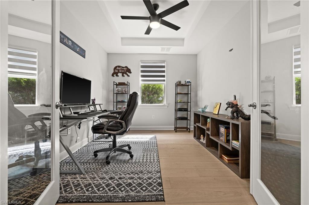 EDGEWATER - Residential