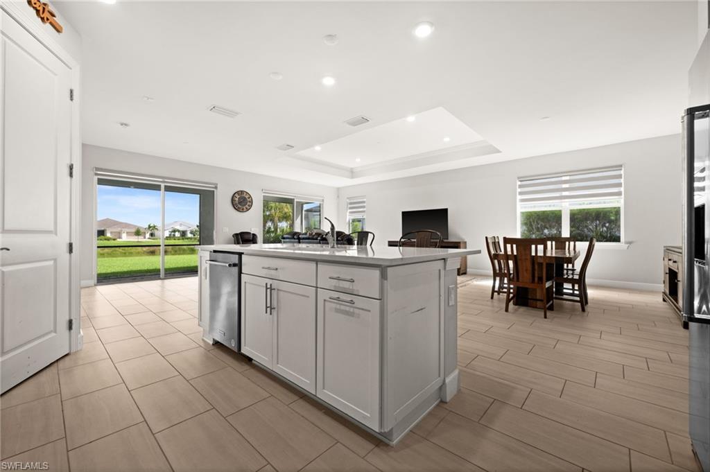 EDGEWATER - Residential