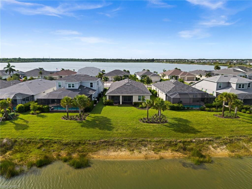EDGEWATER - Residential