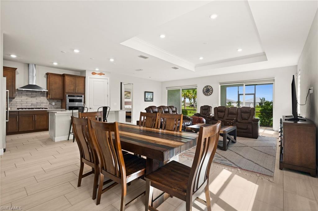 EDGEWATER - Residential