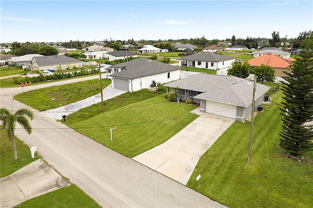 CAPE CORAL - Residential