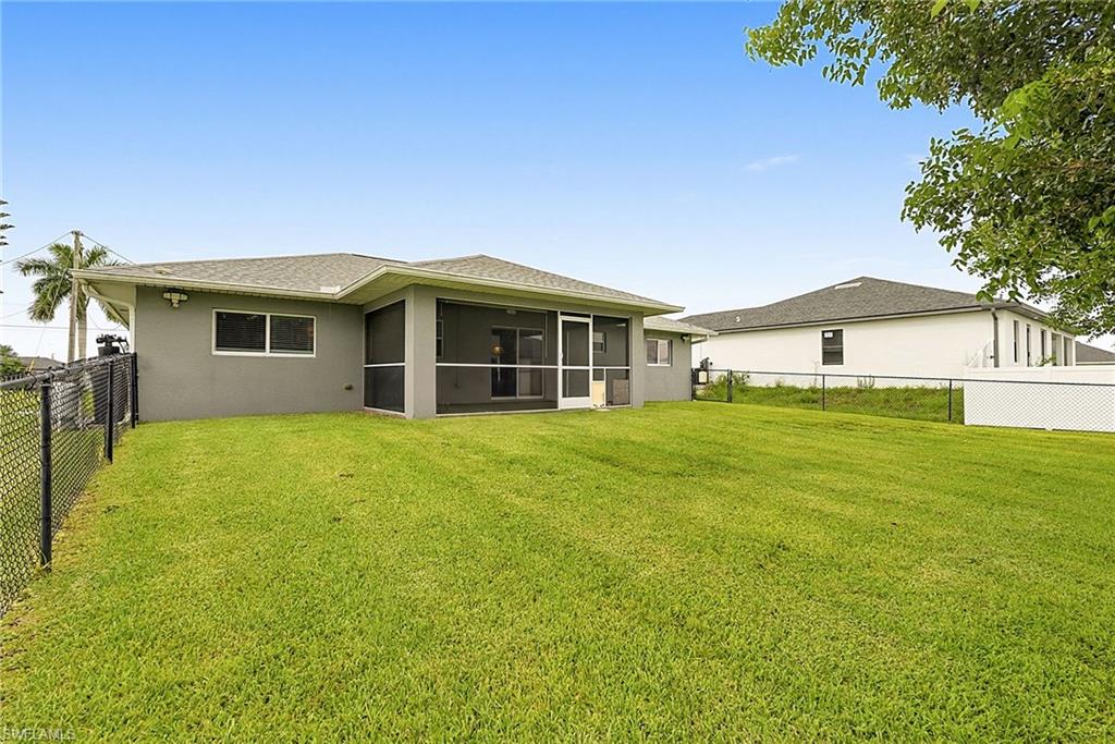 CAPE CORAL - Residential