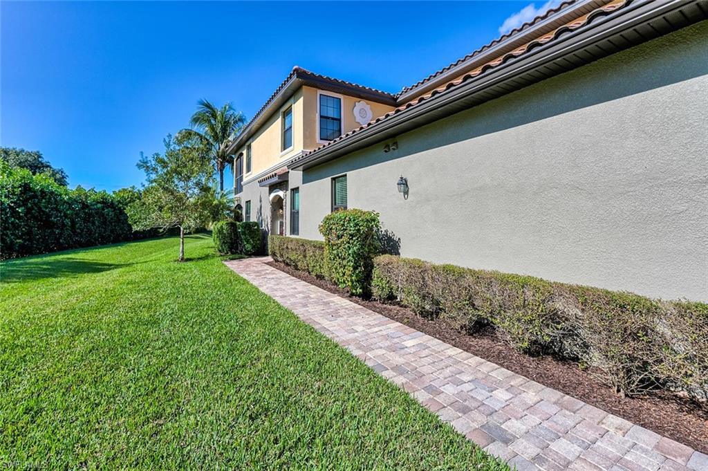 DI NAPOLI - Residential Lease
