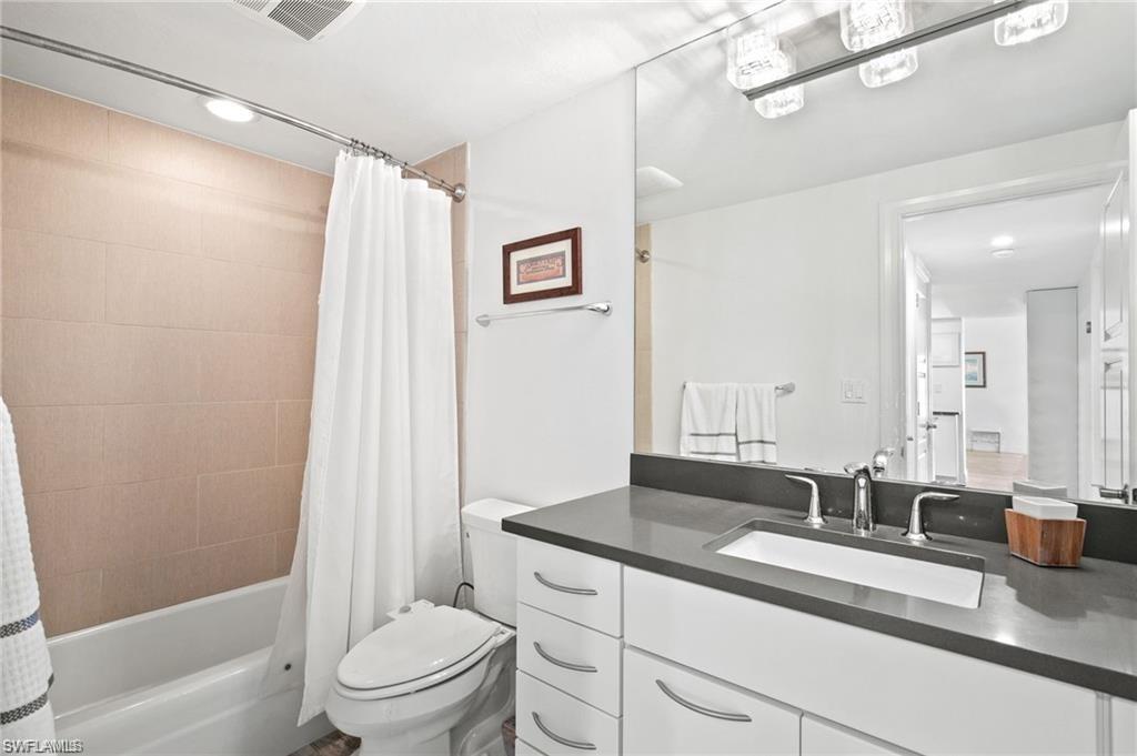 SUNSET HOUSE - Residential Lease