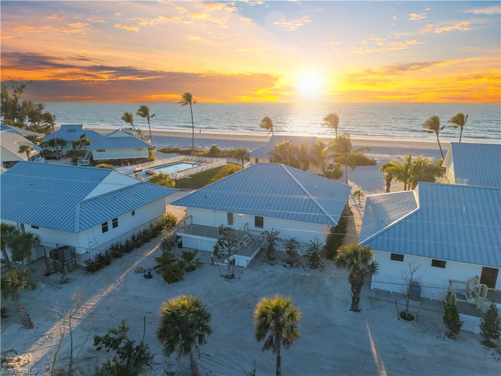 BEACH HOMES - Residential