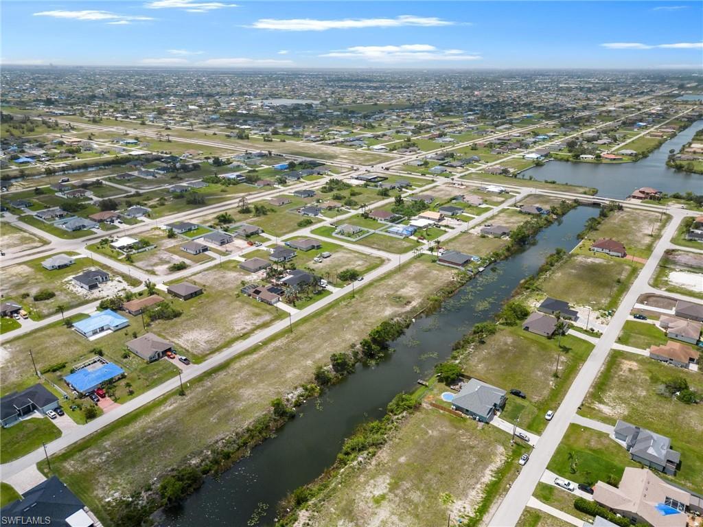 CAPE CORAL - Land