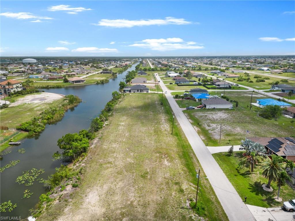 CAPE CORAL - Land