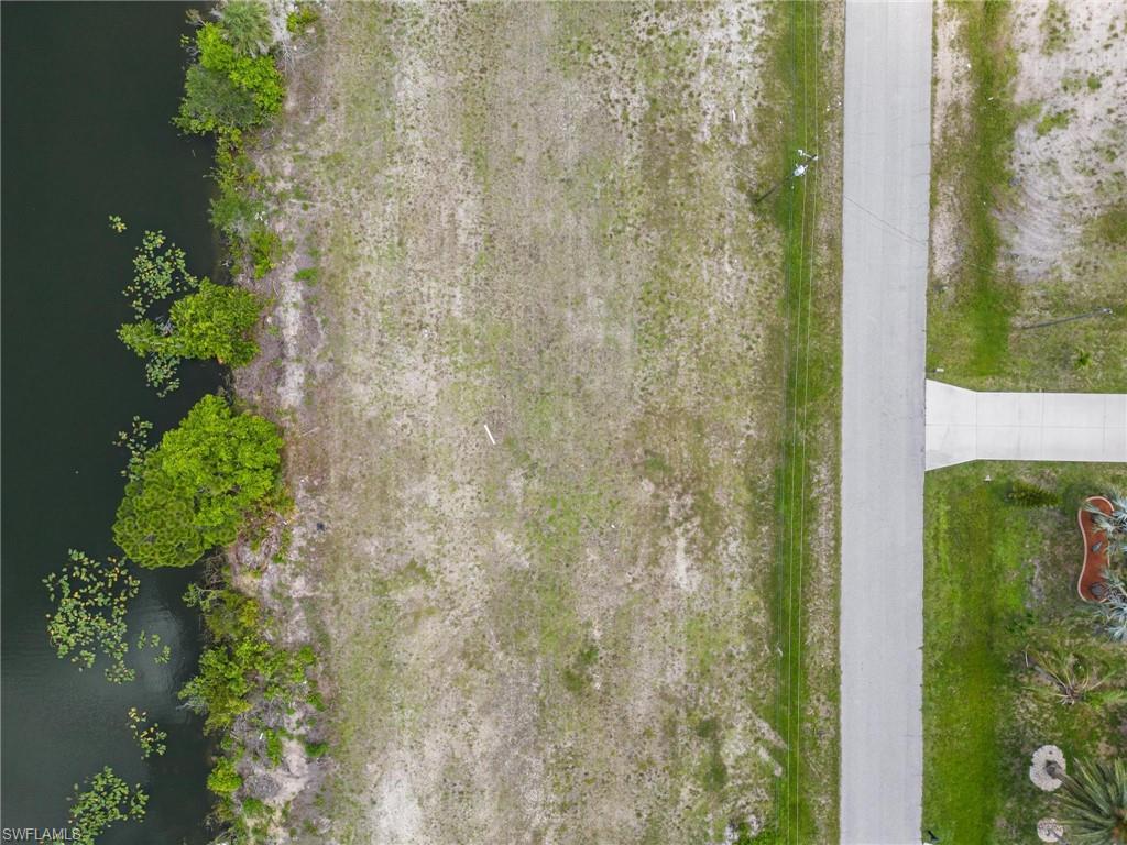 CAPE CORAL - Land