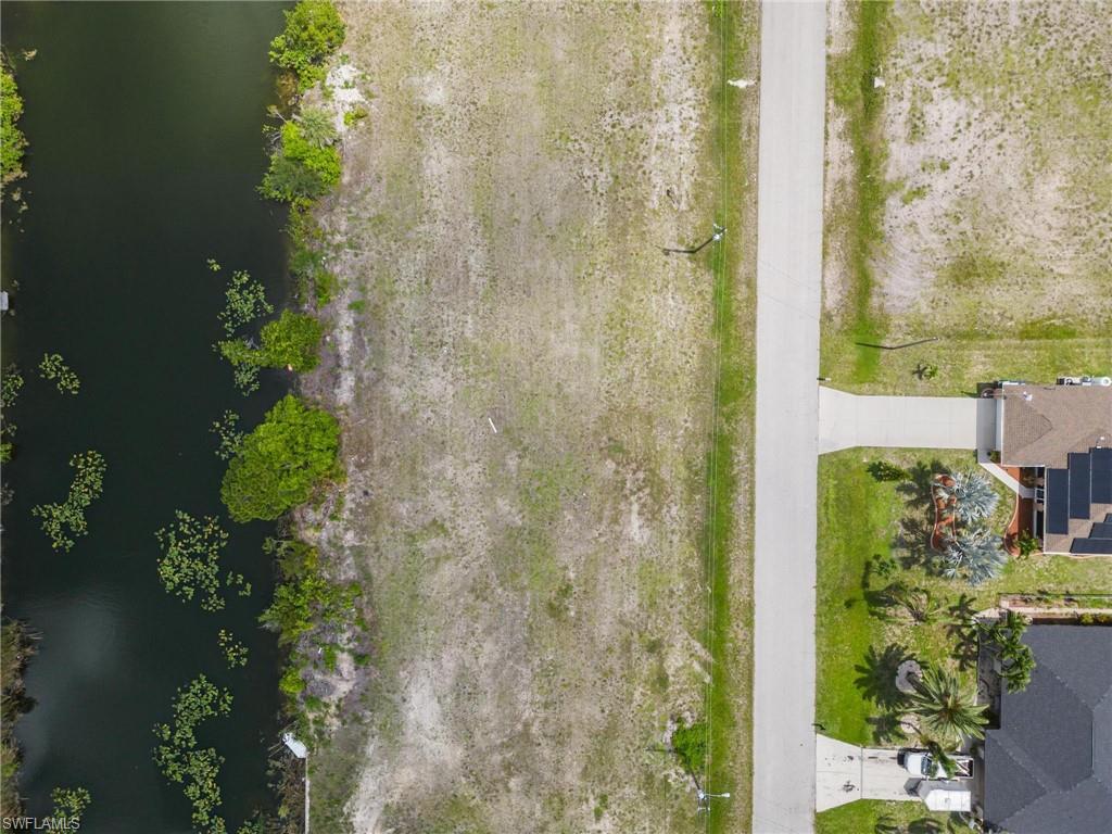 CAPE CORAL - Land
