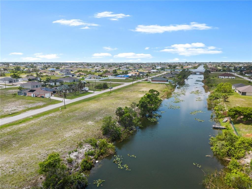 CAPE CORAL - Land