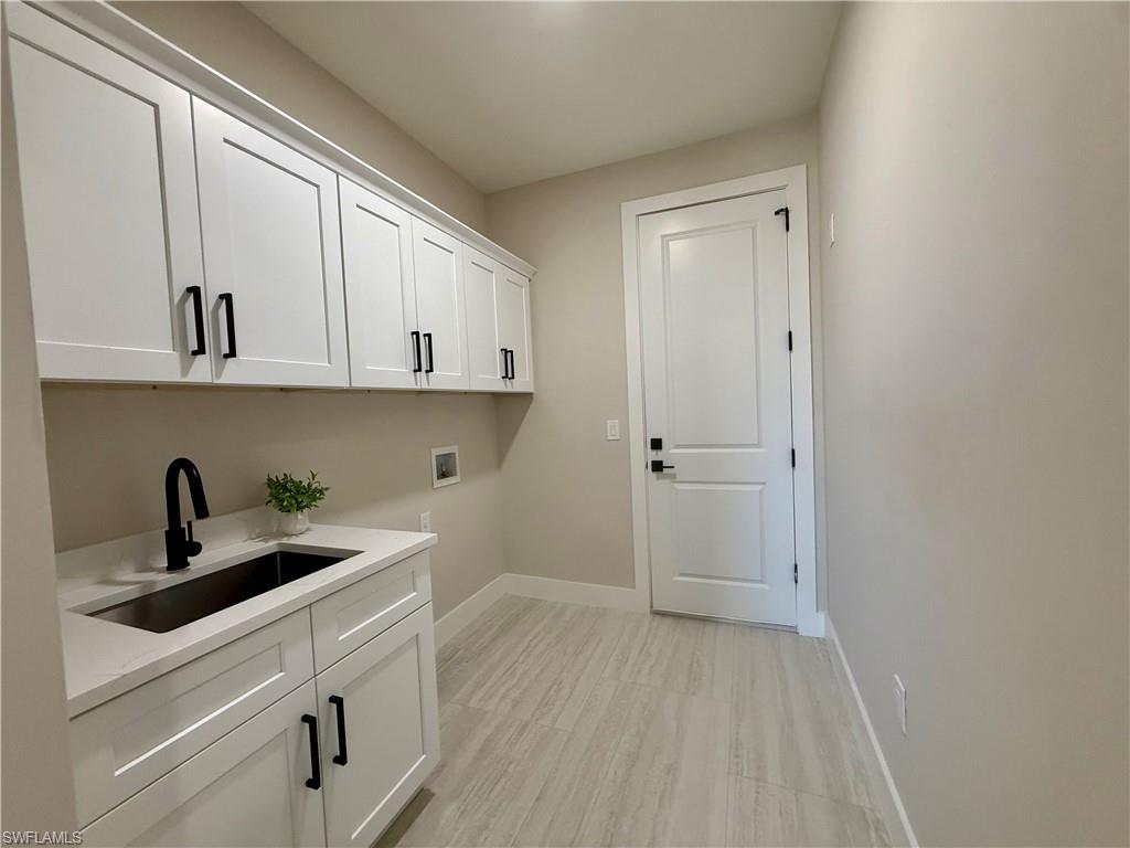 CAPE CORAL - Residential Lease