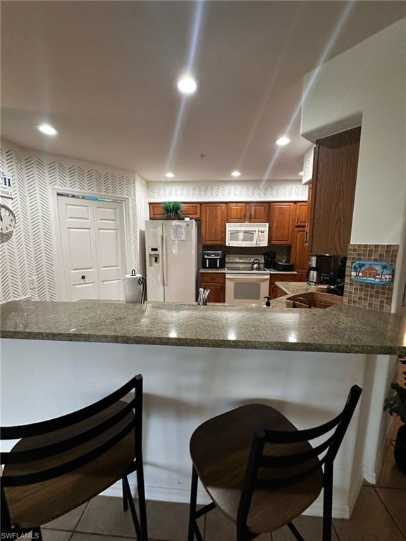 SOUTHMONT COVE - Residential Lease