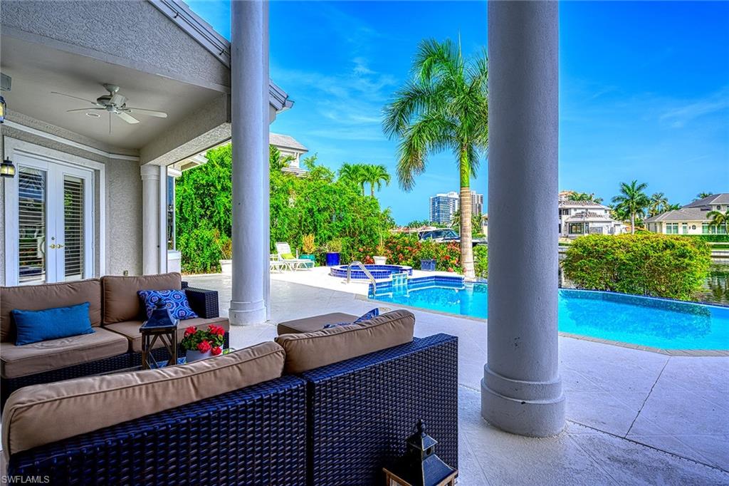 PARK SHORE - Residential