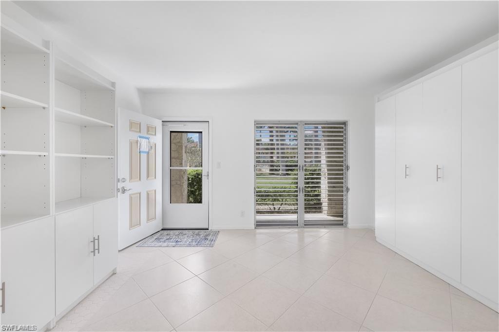 AQUARIUS APTS OF MARCO ISLAND - Residential Lease