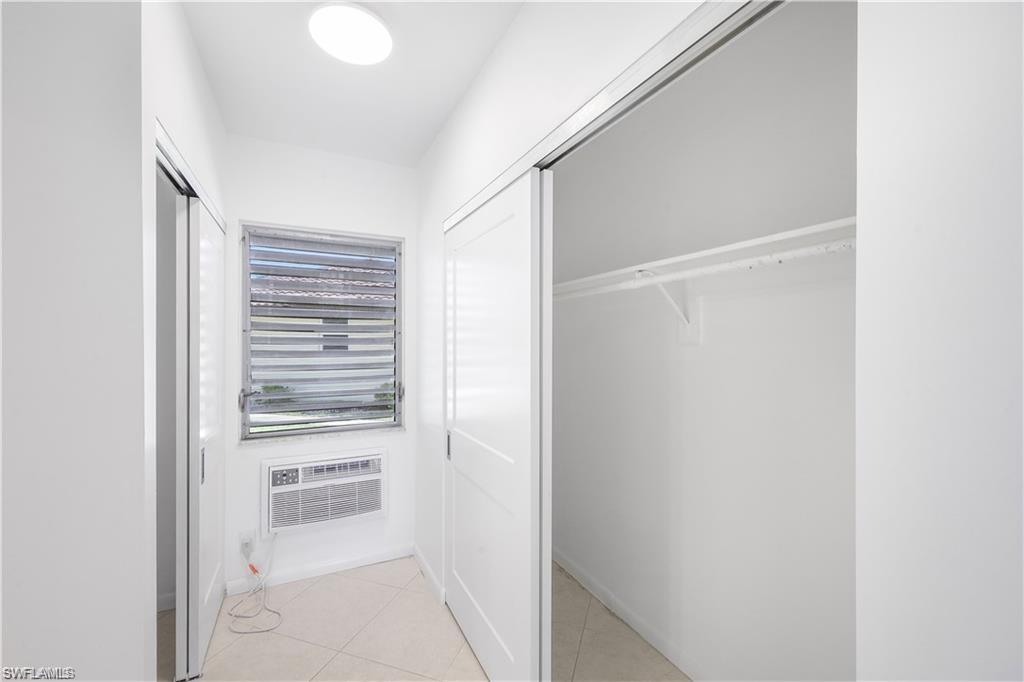 AQUARIUS APTS OF MARCO ISLAND - Residential Lease