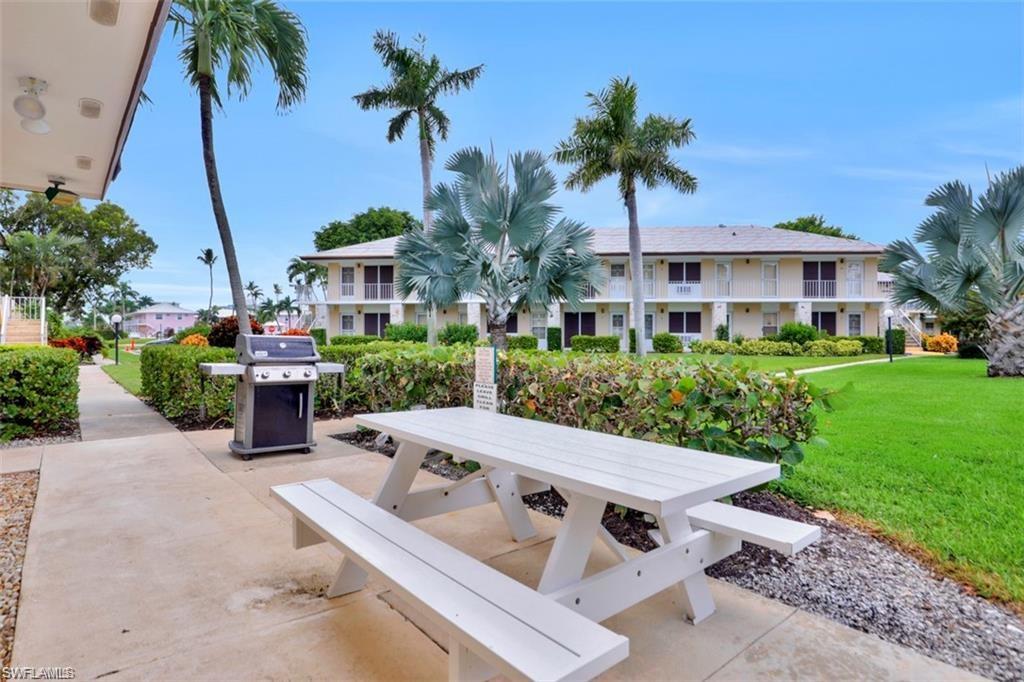 AQUARIUS APTS OF MARCO ISLAND - Residential Lease