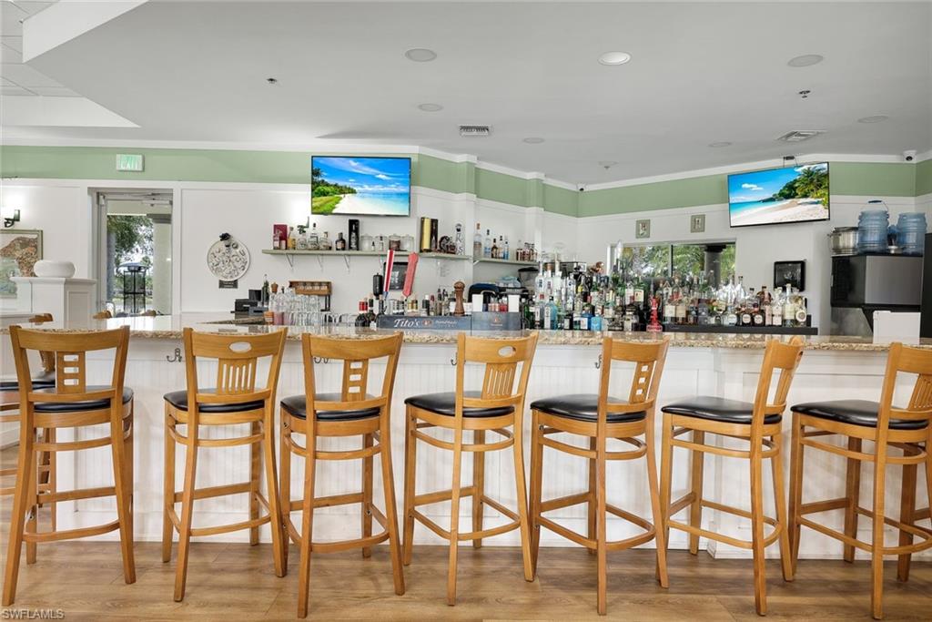 ISLAND WALK - Residential Lease