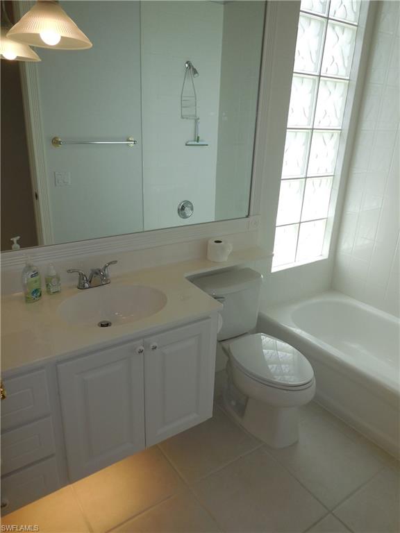 ISLAND WALK - Residential Lease