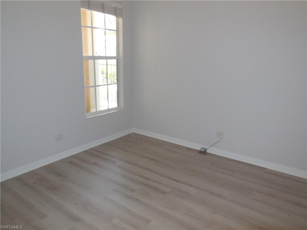 ISLAND WALK - Residential Lease