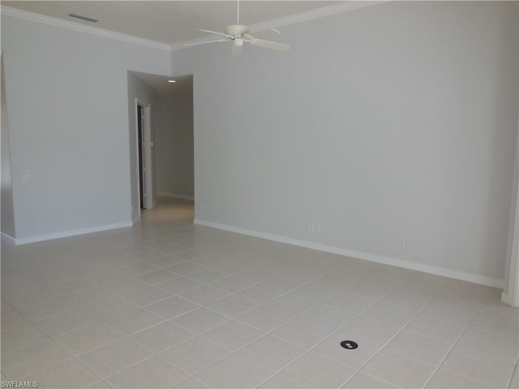 ISLAND WALK - Residential Lease