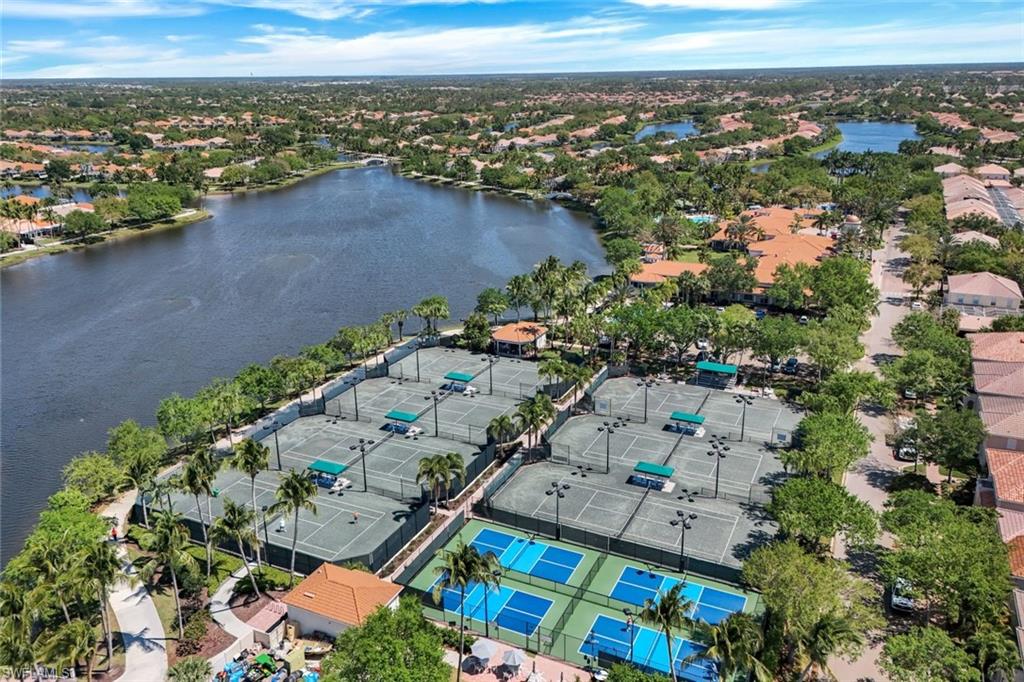 ISLAND WALK - Residential Lease
