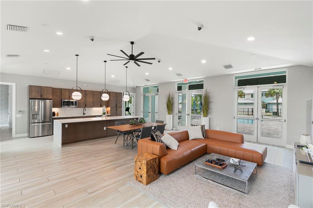 VILLA MAR BONITA BEACH - Residential