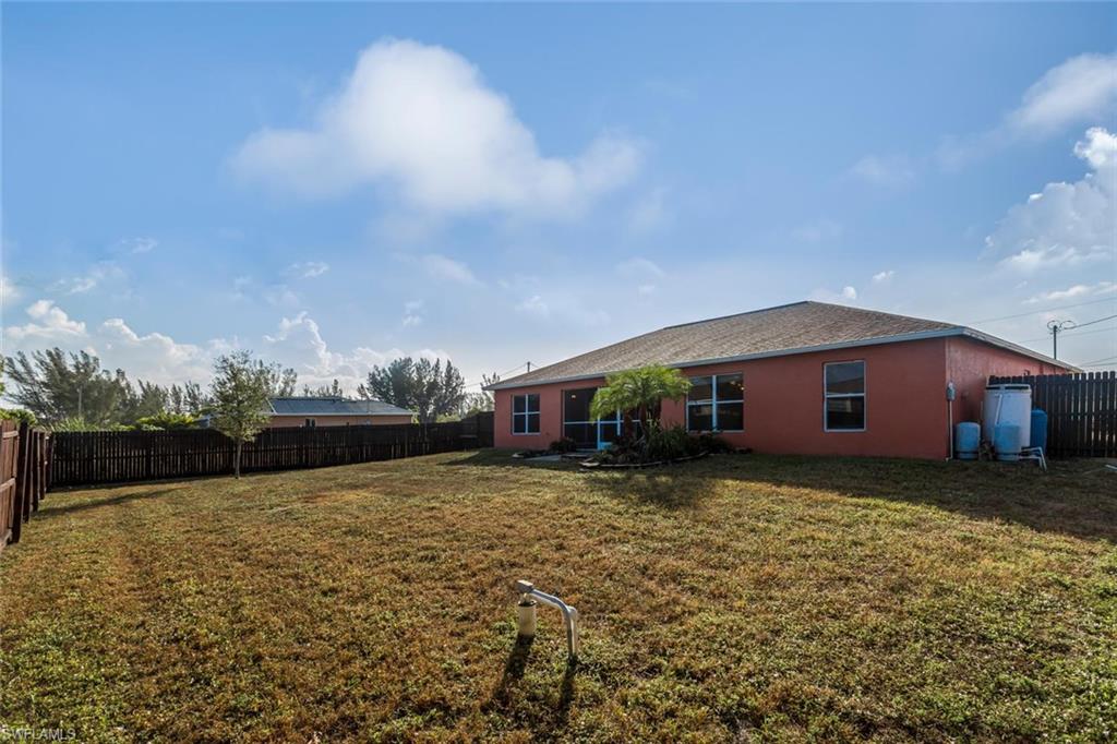 CAPE CORAL - Residential