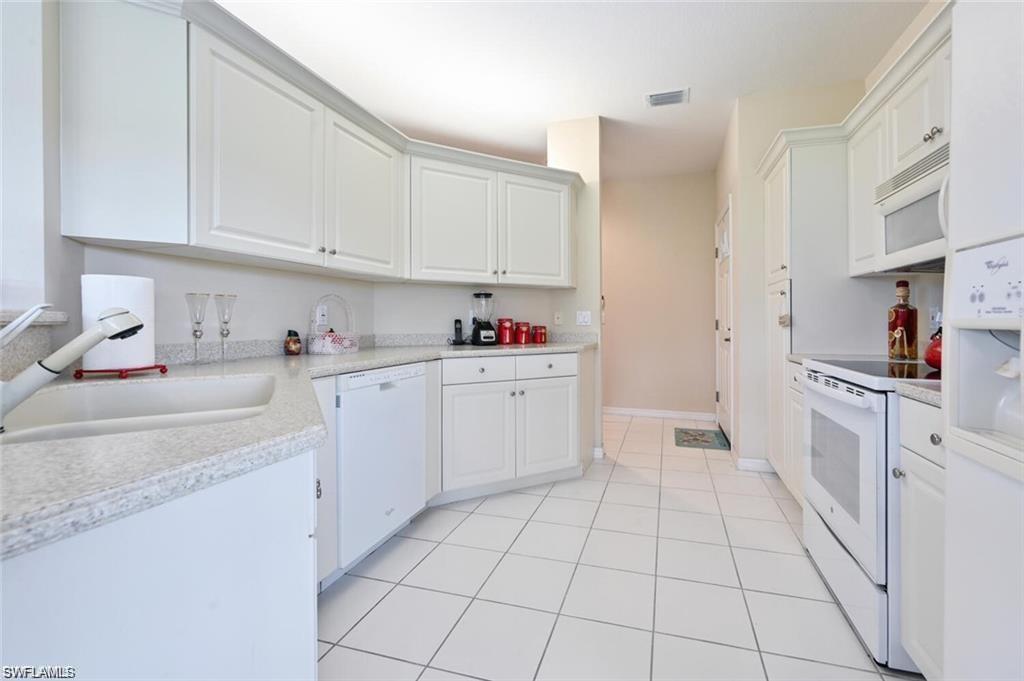 PINNACLE - Residential Lease