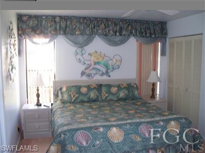 Admiralty Yacht & Racquet Club - Residential