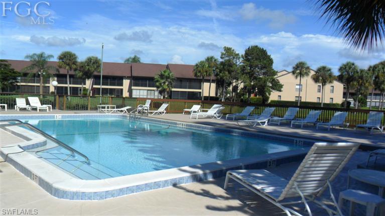 Admiralty Yacht & Racquet Club - Residential