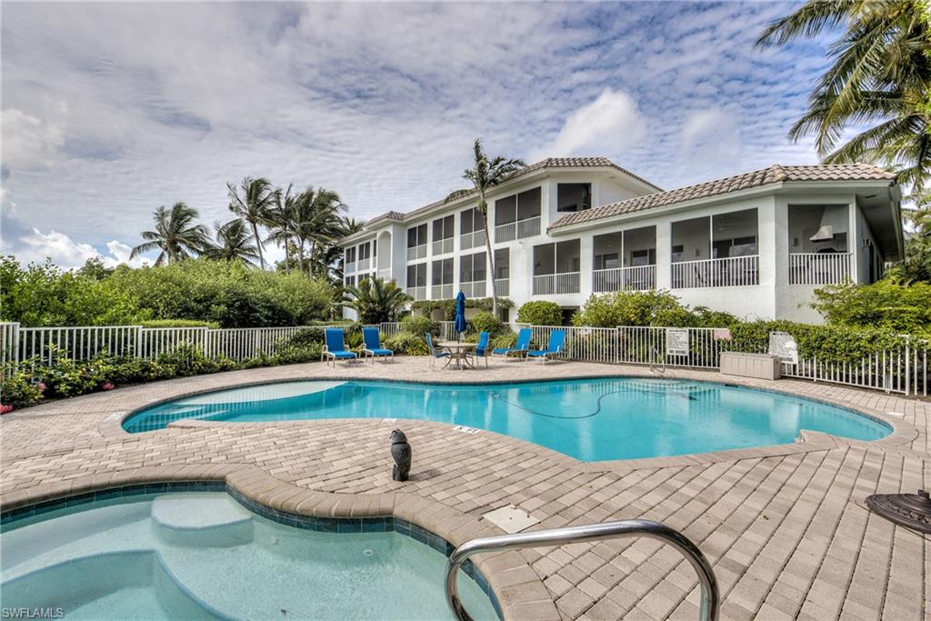 CAPTIVA BAY VILLAS CONDO - Residential