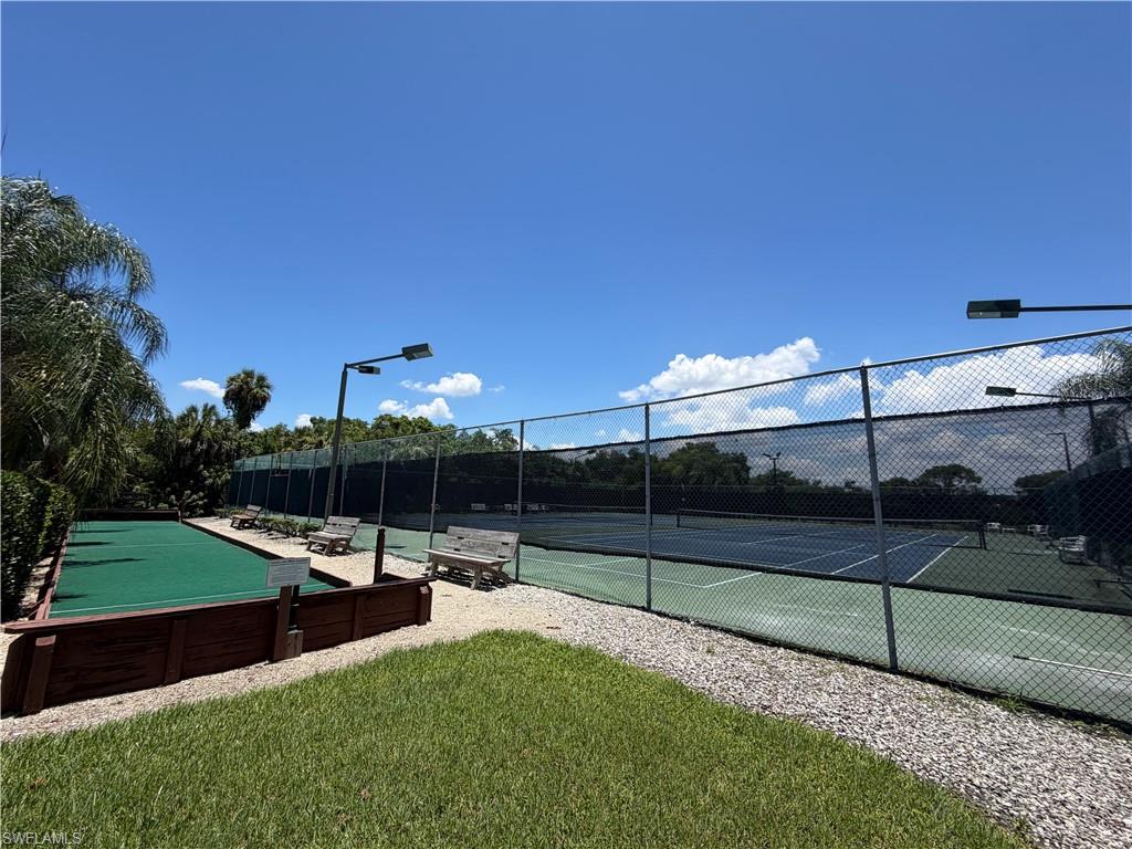 FOXMOOR VILLAGE CONDO - Residential