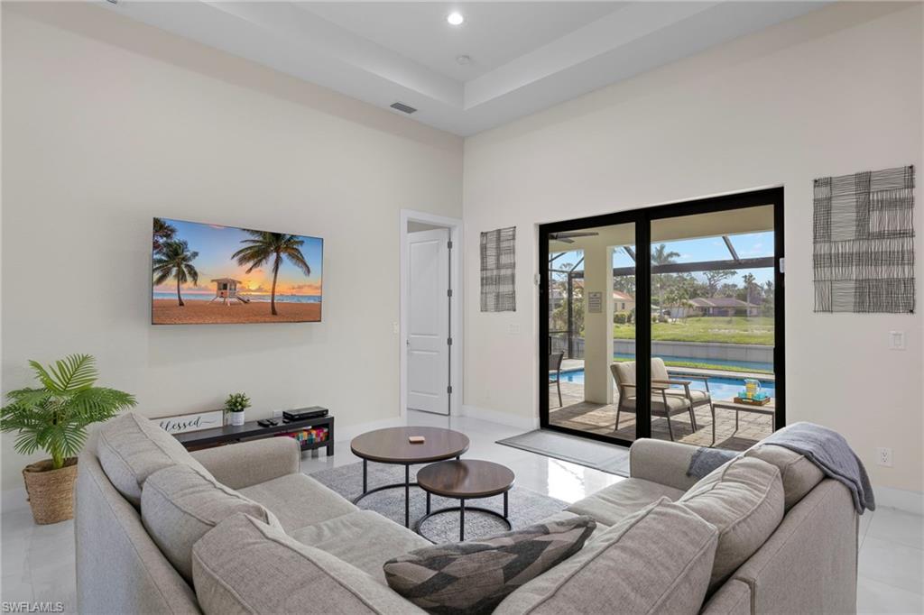 CAPE CORAL - Residential Lease