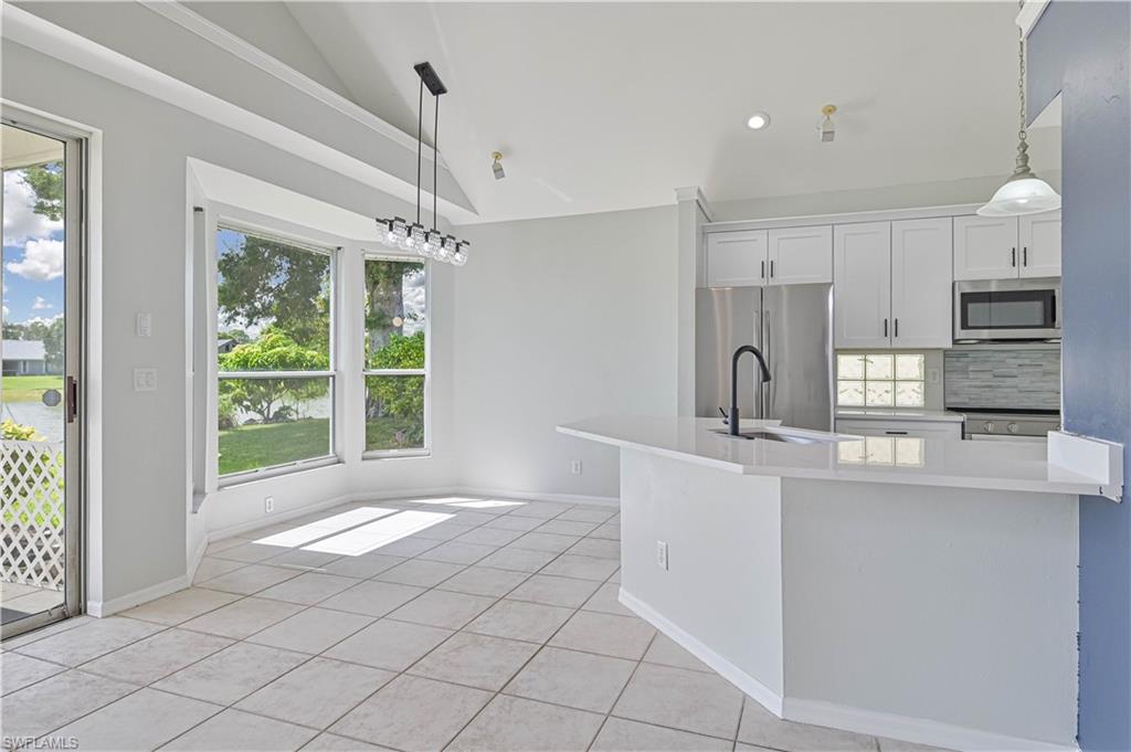 ISLANDS AT THREE OAKS - Residential