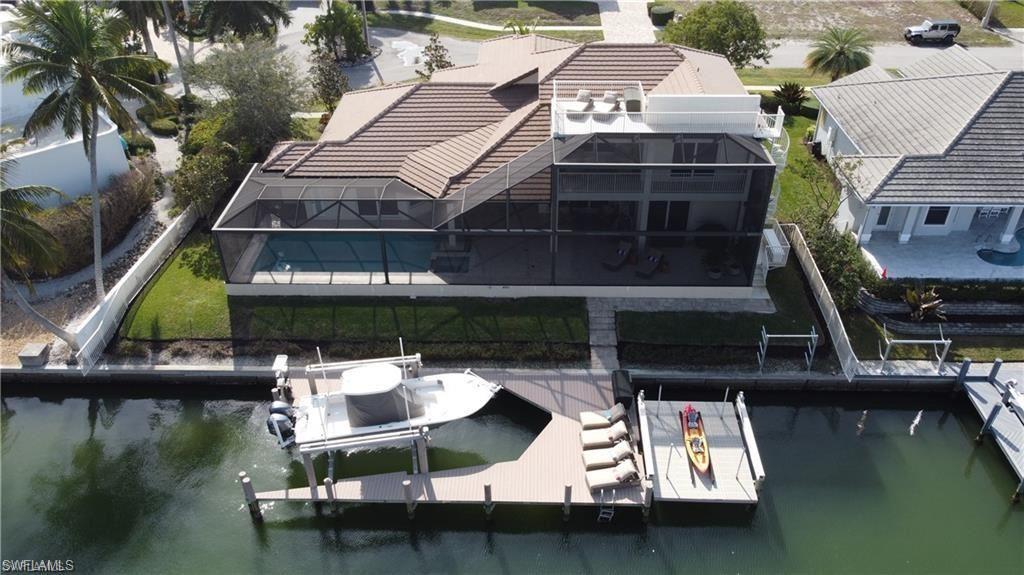 MARCO BEACH - Residential