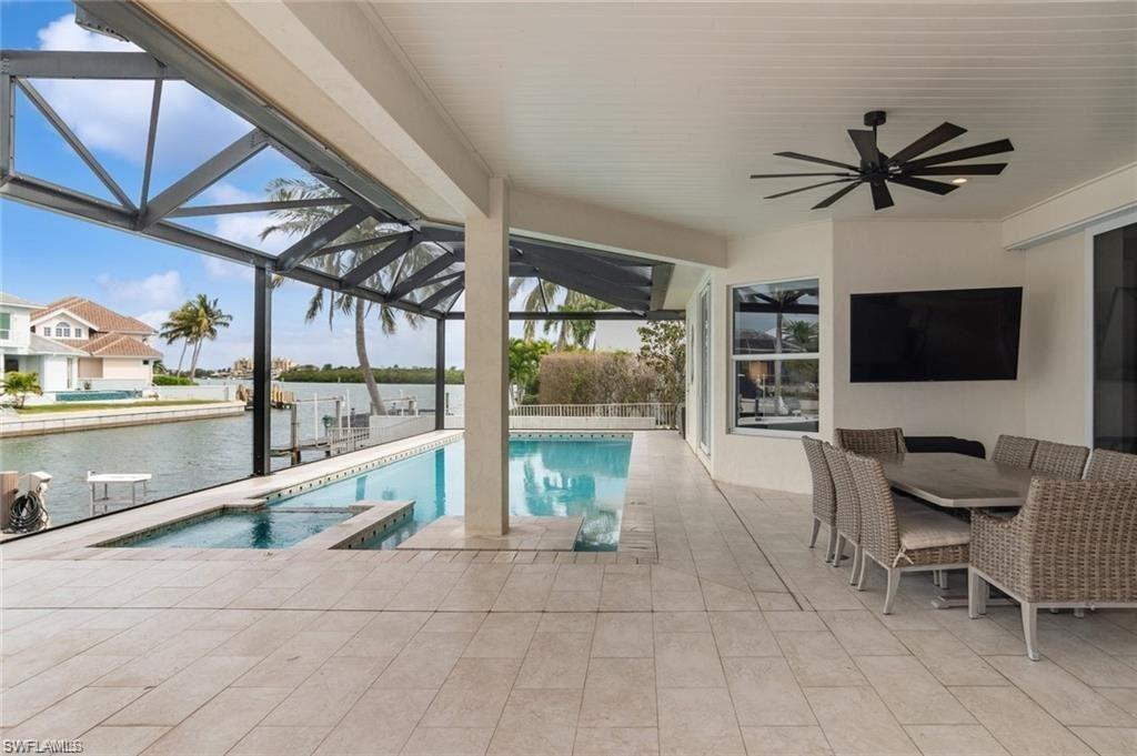MARCO BEACH - Residential