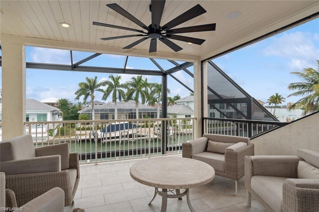 MARCO BEACH - Residential