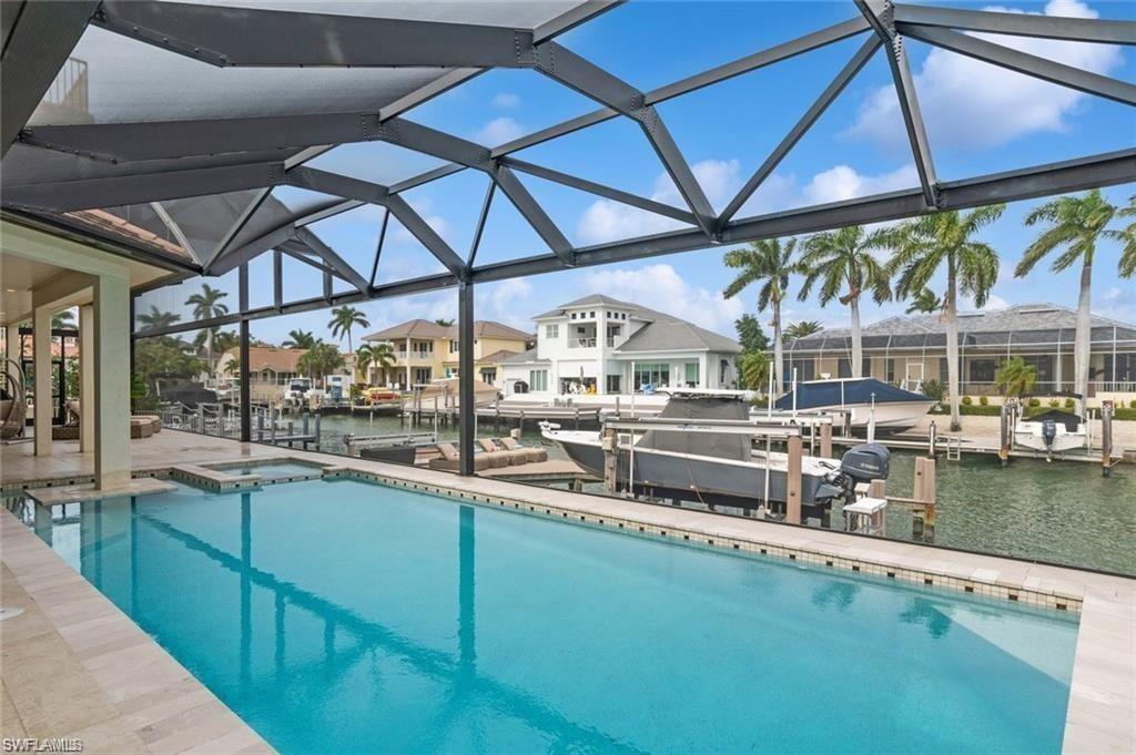 MARCO BEACH - Residential