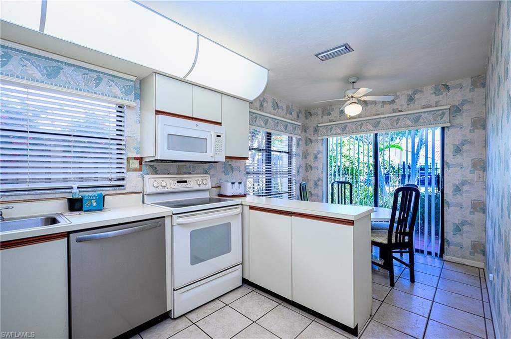 BEACHWALK VILLAS - Residential Lease