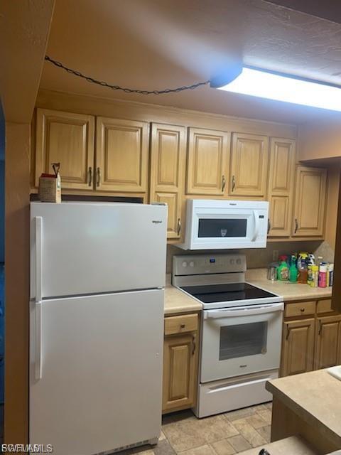VILLA CAPRI CONDOMINIUM - Residential Lease