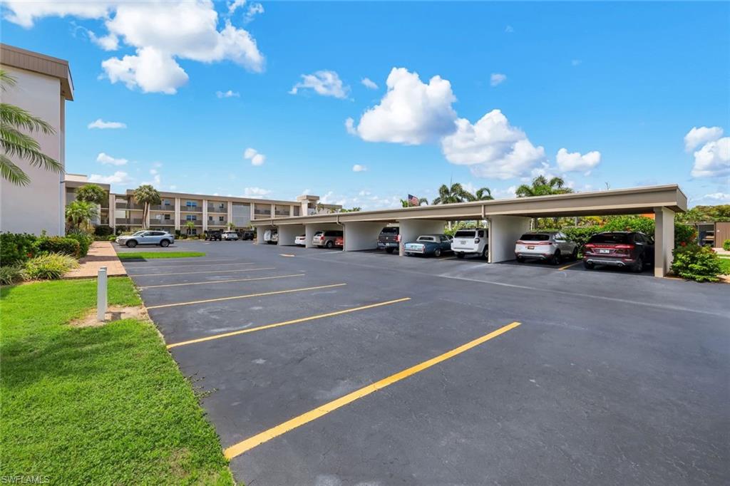SEVEN LAKES - Residential