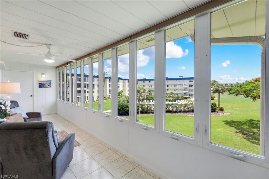 SEVEN LAKES - Residential