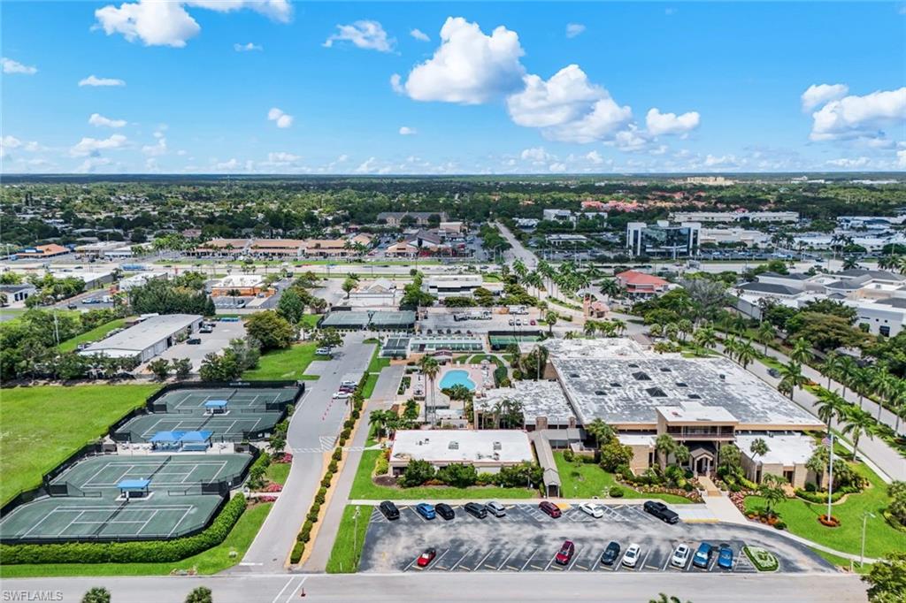 SEVEN LAKES - Residential