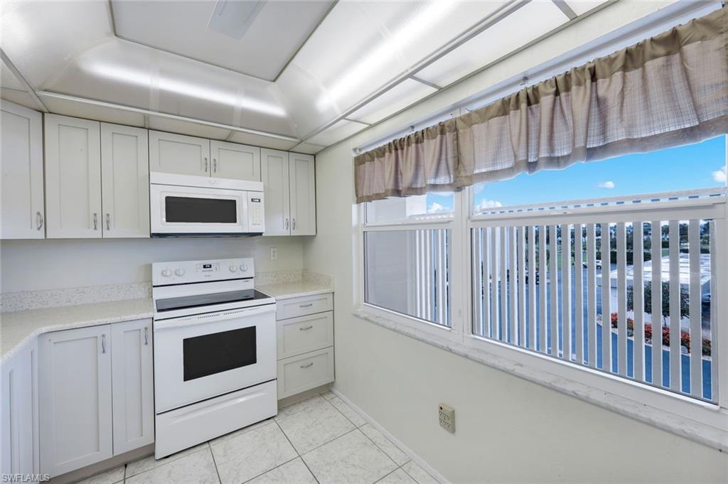SEVEN LAKES - Residential