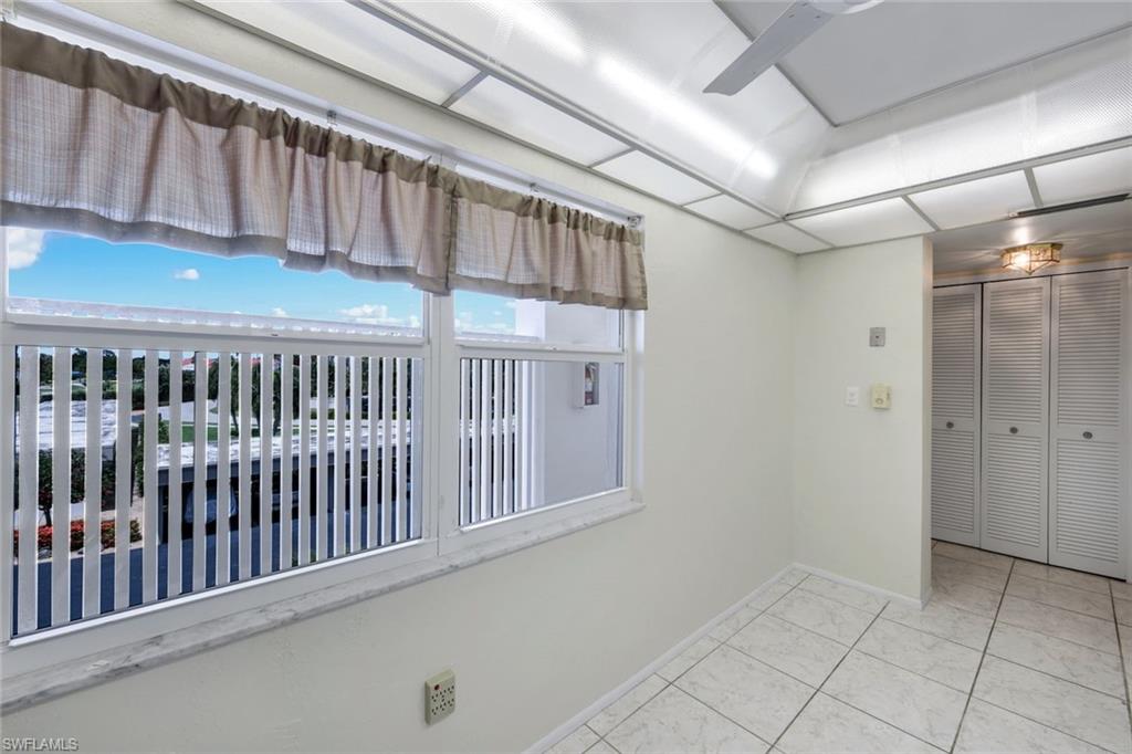 SEVEN LAKES - Residential