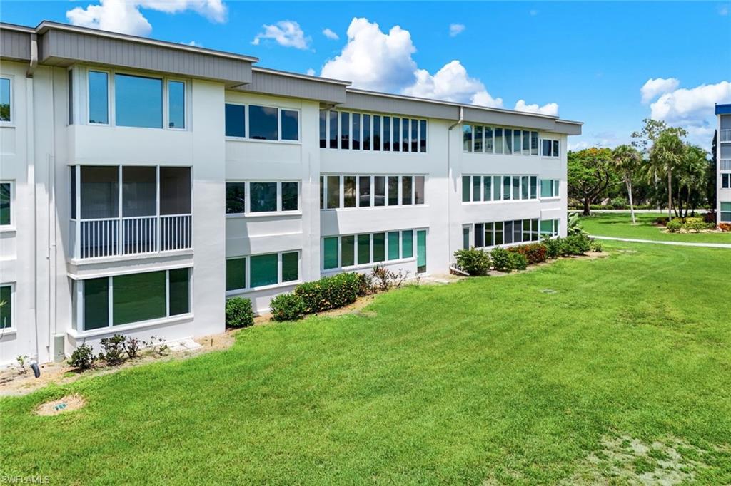 SEVEN LAKES - Residential