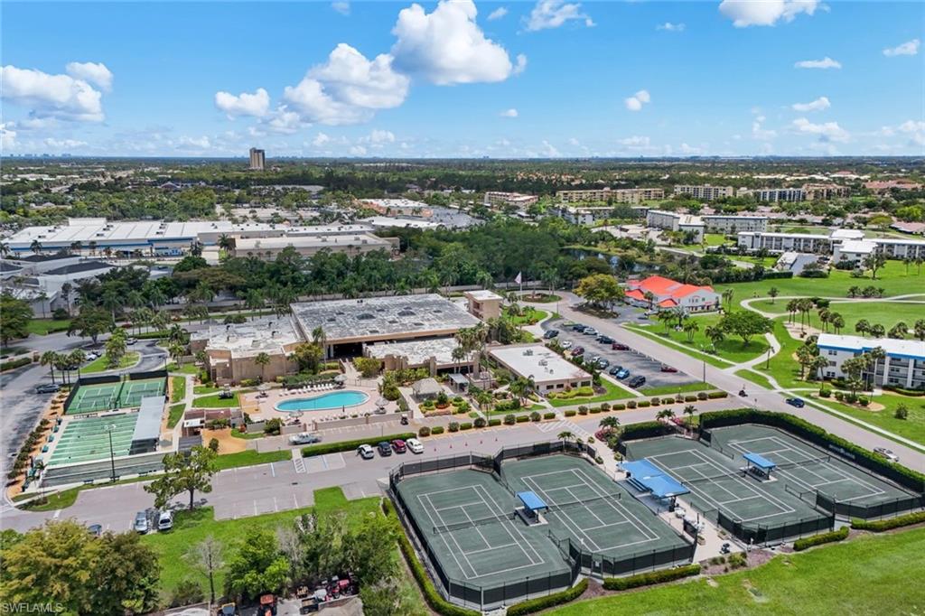 SEVEN LAKES - Residential