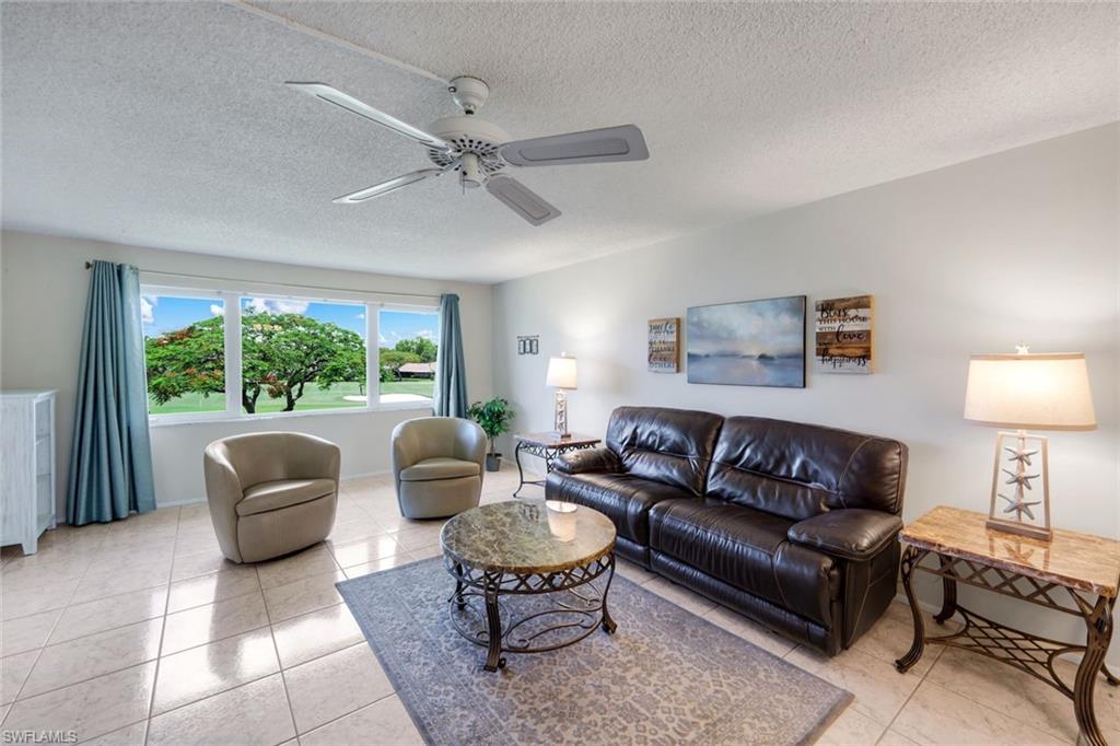 SEVEN LAKES - Residential